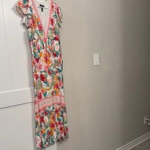 Adrianna Papell Floral V-Neck Ruffle Sleeve Dress